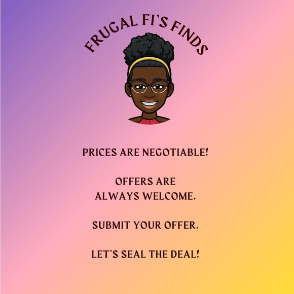 Michael Kors White Floral Appliqué Leather Wristlet - Picture 9 of 9